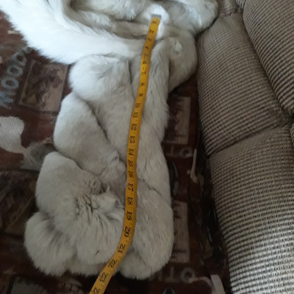 Coat - Picture 15 of 16